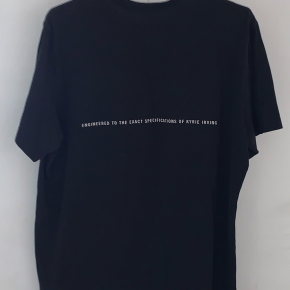 Men’s Nike Tee shirt black large Kyrie Irving - Picture 8 of 9
